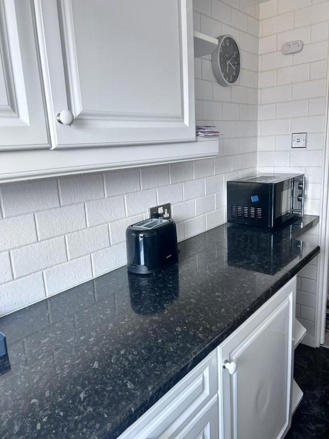 Parsonage Leys Apartamento Harlow Exterior foto